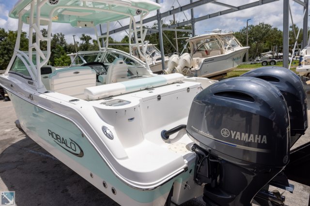 Pre-Owned 2022 Robalo R247 DC Power Boat for sale